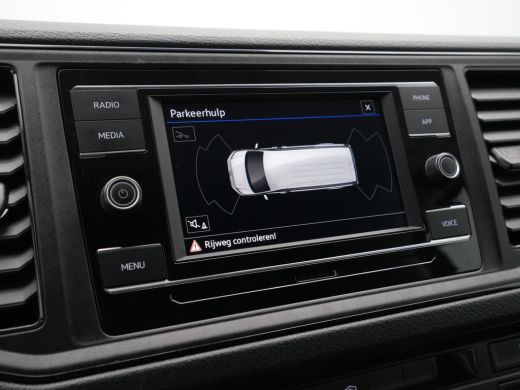Volkswagen Crafter 35 2.0 TDI L3H3 Highline EURO VI Navi via App Camera Trekhaak Voorruitverwarming ActivLease financial lease