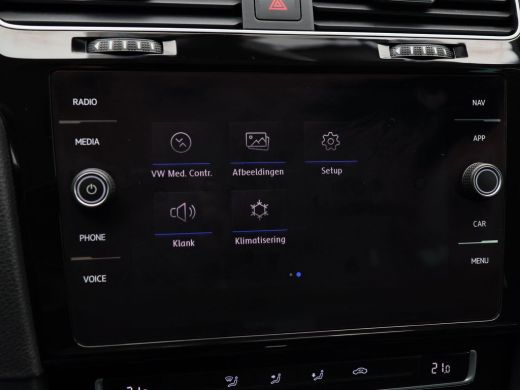 Volkswagen GOLF Variant 1.5 TSi 130 Pk Automaat Highline | Navigatie | Trekhaak | 17 Inch | Virtual Dashboard | Adaptive ... ActivLease financial lease