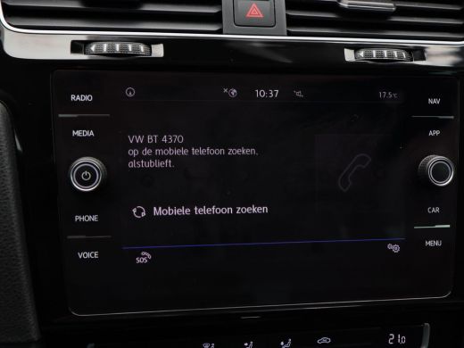 Volkswagen GOLF Variant 1.5 TSi 130 Pk Automaat Highline | Navigatie | Trekhaak | 17 Inch | Virtual Dashboard | Adaptive ... ActivLease financial lease