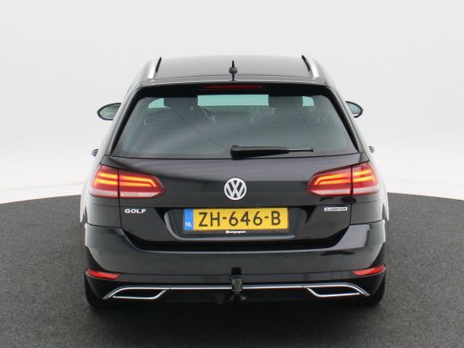Volkswagen GOLF Variant 1.5 TSi 130 Pk Automaat Highline | Navigatie | Trekhaak | 17 Inch | Virtual Dashboard | Adaptive ... ActivLease financial lease