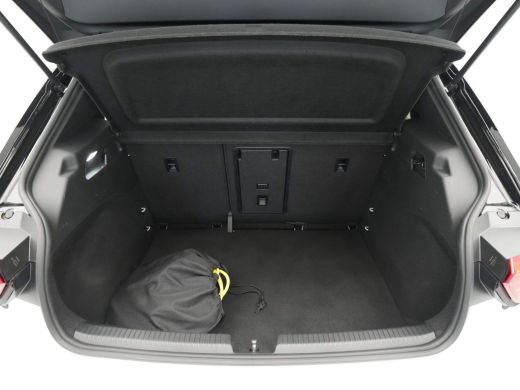 Volkswagen ID.3 First Plus 58 kWh 204pk Navigatie Camera Acc Lm Velgen Demo JP ActivLease financial lease