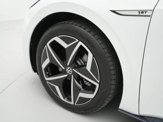 Volkswagen ID.3 First Plus 58 kWh 204pk Navigatie Camera Acc Lm Velgen Demo JP ActivLease financial lease