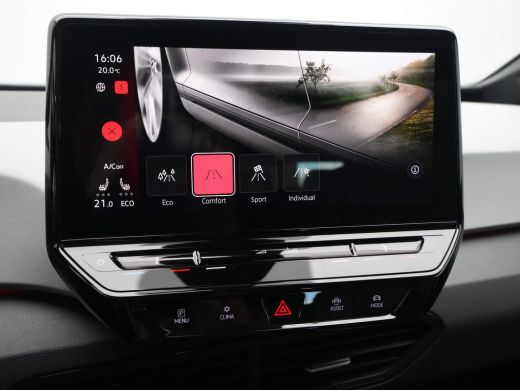 Volkswagen ID.3 First Plus 58 kWh 204pk Navigatie Camera Acc Lm Velgen Demo JP ActivLease financial lease