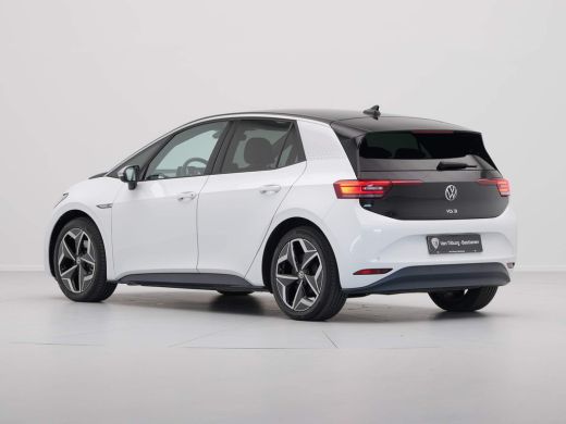 Volkswagen ID.3 First Plus 58 kWh 204pk Navigatie Camera Acc Lm Velgen Demo JP ActivLease financial lease