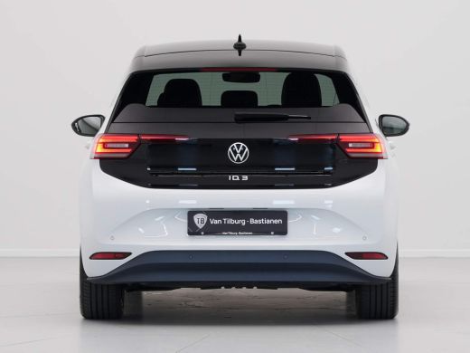Volkswagen ID.3 First Plus 58 kWh 204pk Navigatie Camera Acc Lm Velgen Demo JP ActivLease financial lease