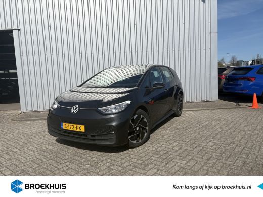 Volkswagen ID.3 Pure 45 kWh 150PK | Stoel+Stuurwiel Verwarming | App Connect | Navigatie | PDC V+A | LED Koplampe... Volkswagen ID.3 Pure 45 kWh 150PK | Stoel+Stuurwiel Verwarming | App Connect | Navigatie | PDC V+A | LED Koplampe...