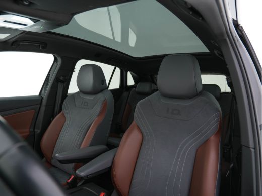 Volkswagen ID.4 Max 77 kWh 1ST-Pack [ 3-Fase ] (INCL-BTW) *PANO | HEAT-PUMP | HEAD-UP | NAVI-FULLMAP | LEATHER-AL... ActivLease financial lease