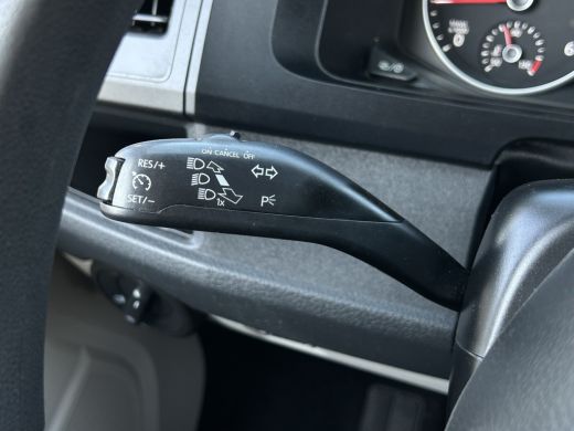 Volkswagen Transporter 2.0 TDI 102 PK / L2H1 / 1e EIG. / BOTT INRICHTING / IMPERIAAL / AIRCO / CRUISE / NAVI ActivLease financial lease