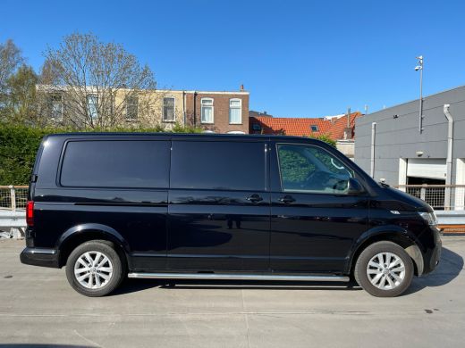 Volkswagen Transporter 2.0 TDI L2H3 28 Highline | Navigatie | Cruise Control | Trekhaak | Side Bars | Apple Carplay | ActivLease financial lease