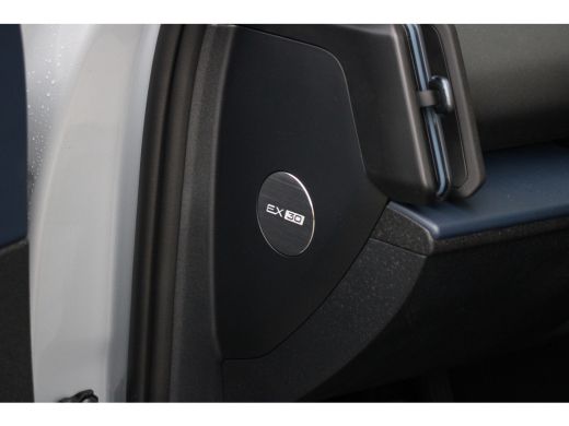 Volvo  EX30 Single Motor Extended Range Core 69 kWh | 19" Velgen | Adaptive Cruise | BLIS | Camera | Stuur/st... ActivLease financial lease
