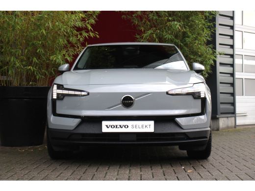 Volvo  EX30 Single Motor Extended Range Core 69 kWh | 19" Velgen | Adaptive Cruise | BLIS | Camera | Stuur/st... ActivLease financial lease