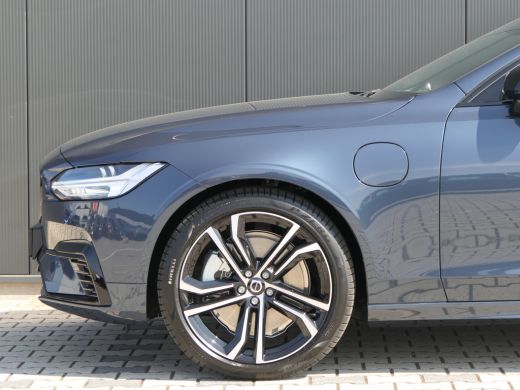 Volvo  V90 T8 Plug-in hybrid AWD Ultra Executive Edition | Bowers&Wilkins | Luchtvering | Massage | Gevenitl... ActivLease financial lease