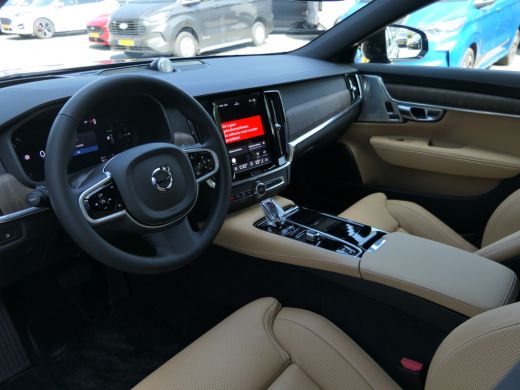 Volvo  V90 T8 Plug-in hybrid AWD Ultra Executive Edition | Bowers&Wilkins | Luchtvering | Massage | Gevenitl... ActivLease financial lease