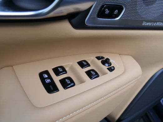 Volvo  V90 T8 Plug-in hybrid AWD Ultra Executive Edition | Bowers&Wilkins | Luchtvering | Massage | Gevenitl... ActivLease financial lease