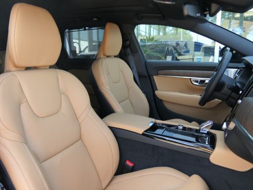 Volvo  V90 T8 Plug-in hybrid AWD Ultra Executive Edition | Bowers&Wilkins | Luchtvering | Massage | Gevenitl... ActivLease financial lease