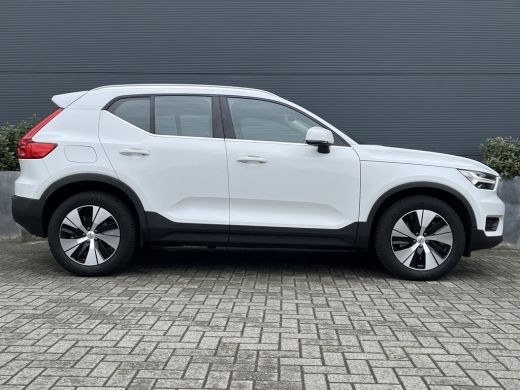 Volvo  XC40 Volvo 1.5 T4 Recharge Inscription | Achteruitrijcamera | Elektrisch glazen panorama-dak | Grootli... ActivLease financial lease