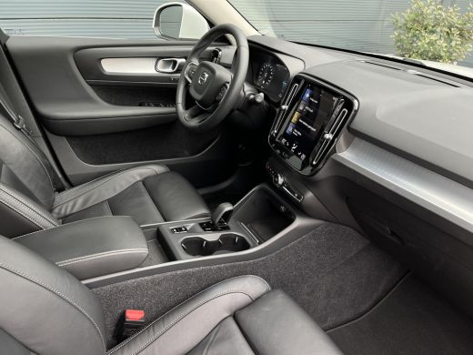 Volvo  XC40 Volvo 1.5 T4 Recharge Inscription | Achteruitrijcamera | Elektrisch glazen panorama-dak | Grootli... ActivLease financial lease