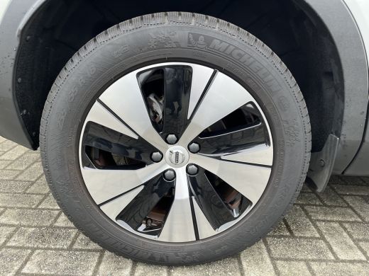 Volvo  XC40 Volvo 1.5 T4 Recharge Inscription | Achteruitrijcamera | Elektrisch glazen panorama-dak | Grootli... ActivLease financial lease