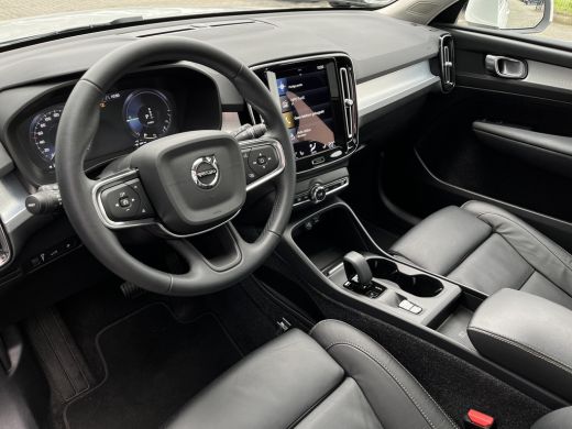 Volvo  XC40 Volvo 1.5 T4 Recharge Inscription | Achteruitrijcamera | Elektrisch glazen panorama-dak | Grootli... ActivLease financial lease