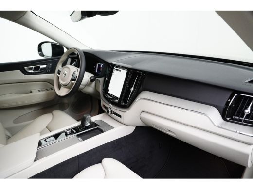 Volvo  XC60 T6 AWD Plus Bright | Adaptive Cruise | Panoramadak | Memory | Camera | Trekhaak | BLIS ActivLease financial lease