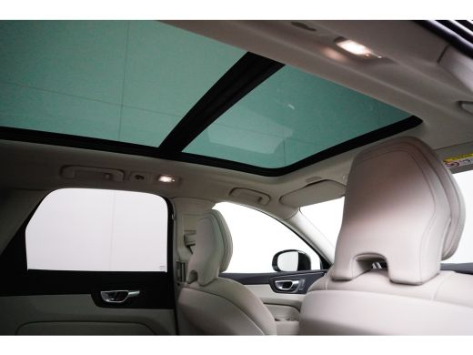 Volvo  XC60 T6 AWD Plus Bright | Adaptive Cruise | Panoramadak | Memory | Camera | Trekhaak | BLIS ActivLease financial lease