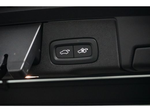 Volvo  XC60 T6 AWD Plus Bright | Adaptive Cruise | Panoramadak | Memory | Camera | Trekhaak | BLIS ActivLease financial lease