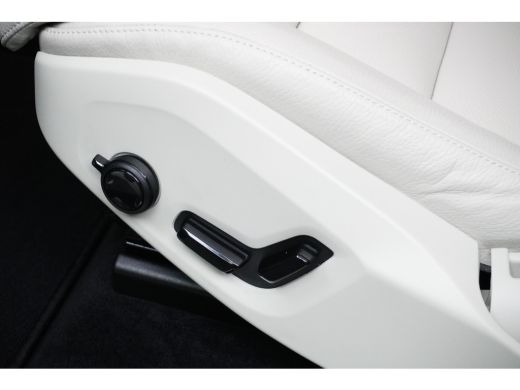 Volvo  XC60 T6 AWD Plus Bright | Adaptive Cruise | Panoramadak | Memory | Camera | Trekhaak | BLIS ActivLease financial lease