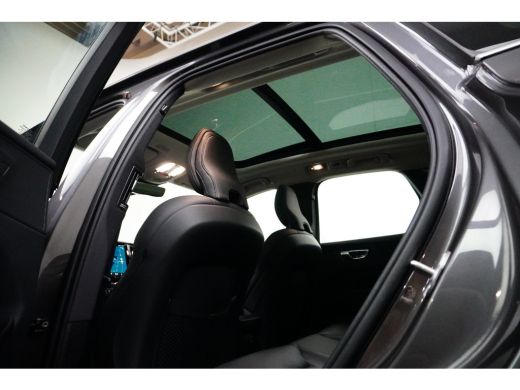 Volvo  XC60 Volvo T6 AWD Ultra Bright | Luchtvering | Head-up Display | Panoramadak | 360 Camera | Harman/Kar... ActivLease financial lease