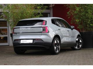 Volvo  EX30 Single Motor Extended Range Core 69 kWh | 19" Velgen | Adaptive Cruise | BLIS | Camera | Stuur/st...