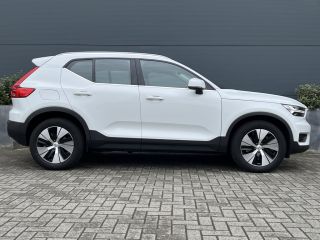 Volvo  XC40 Volvo 1.5 T4 Recharge Inscription | Achteruitrijcamera | Elektrisch glazen panorama-dak | Grootli...