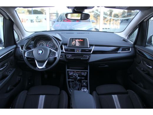 BMW 2 Serie Active Tourer 216i F45 Executive Sport-Line | NL auto | 2e eigenaar | 17 inch | LED | Navi | PDC ... ActivLease financial lease