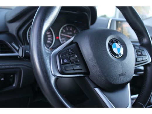 BMW 2 Serie Active Tourer 216i F45 Executive Sport-Line | NL auto | 2e eigenaar | 17 inch | LED | Navi | PDC ... ActivLease financial lease