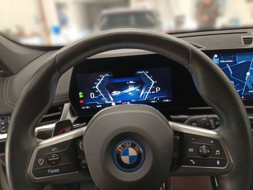 BMW iX1 xDrive30 (67 kWh) M-SPORT ** LED, BRUIN LEDER, PANORAMA, TREKH, ACC, H&K SOUND, 20-inch LMV ** 26... ActivLease financial lease