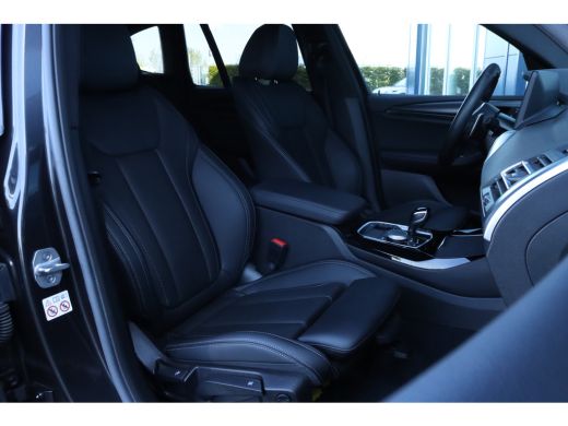 BMW X3 xDrive30e High Executive M-Sport | Cruise Control | Camera | Trekhaak | Stoel+Stuur verwarming | ... ActivLease financial lease