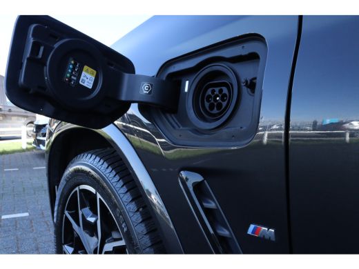 BMW X3 xDrive30e High Executive M-Sport | Cruise Control | Camera | Trekhaak | Stoel+Stuur verwarming | ... ActivLease financial lease