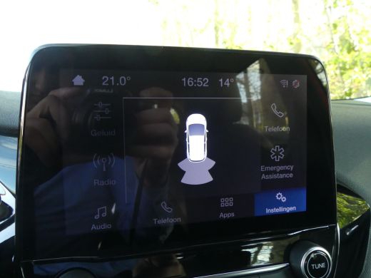 Ford Fiesta 1.0 EcoBoost Hybrid 125PK Titanium | PARKEERSENSOREN | DAB | APPLE CARPLAY/ANDROID AUTO | ActivLease financial lease