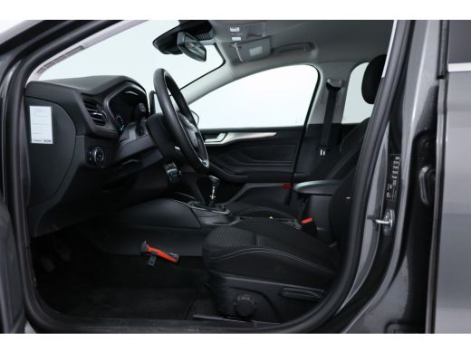 Ford Focus 1.0 EcoBoost Hybrid Titanium | Navigatie Sync 4 | Climate Control | Cruise Control | Getint Glas ... ActivLease financial lease