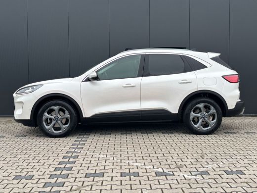 Ford Kuga 1.5 EcoBoost Titanium X | Panoramadak | Trekhaak | Elektrische Stoel | Winterpack | B&O | Keyless... ActivLease financial lease