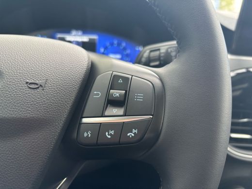 Ford Kuga 1.5 EcoBoost Titanium X | Panoramadak | Trekhaak | Elektrische Stoel | Winterpack | B&O | Keyless... ActivLease financial lease