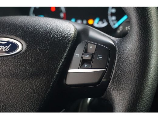 Ford Transit Custom Ford 280 2.0 TDCI L1H1 Ambiente DC | Airco | Parkeersensor voor en achter | Verwarmde voorruit | ... ActivLease financial lease