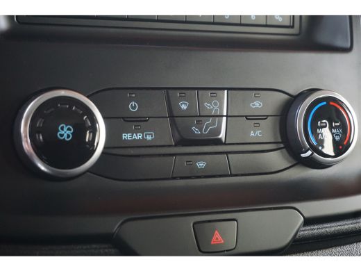 Ford Transit Custom Ford 280 2.0 TDCI L1H1 Ambiente DC | Airco | Parkeersensor voor en achter | Verwarmde voorruit | ... ActivLease financial lease