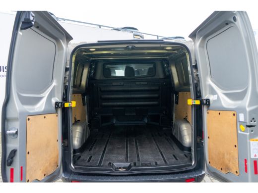 Ford Transit Custom 290 2.0 TDCI L2H1 Limited Dubbel Cabine | Airco | Parkeersensor voor en achter | Trekhaak ActivLease financial lease