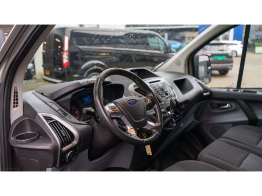Ford Transit Custom 290 2.0 TDCI L2H1 Limited Dubbel Cabine | Airco | Parkeersensor voor en achter | Trekhaak ActivLease financial lease