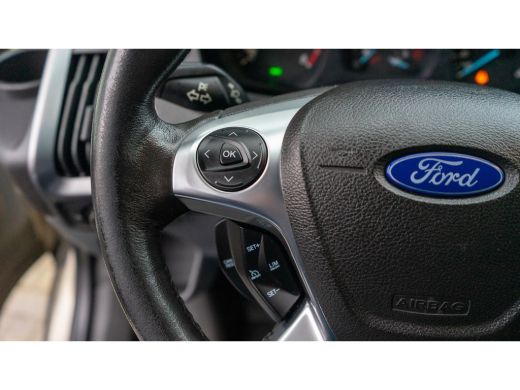 Ford Transit Custom 290 2.0 TDCI L2H1 Limited Dubbel Cabine | Airco | Parkeersensor voor en achter | Trekhaak ActivLease financial lease