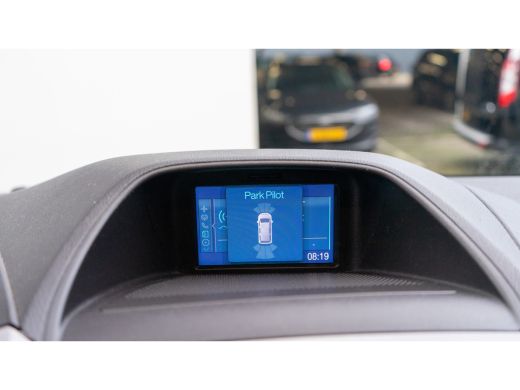 Ford Transit Custom 290 2.0 TDCI L2H1 Limited Dubbel Cabine | Airco | Parkeersensor voor en achter | Trekhaak ActivLease financial lease