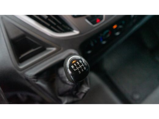 Ford Transit Custom 290 2.0 TDCI L2H1 Limited Dubbel Cabine | Airco | Parkeersensor voor en achter | Trekhaak ActivLease financial lease