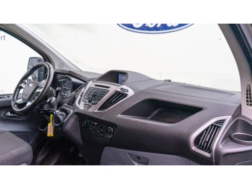 Ford Transit Custom 290 2.0 TDCI L2H1 Limited Dubbel Cabine | Airco | Parkeersensor voor en achter | Trekhaak ActivLease financial lease