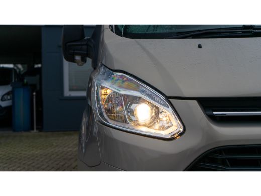 Ford Transit Custom 290 2.0 TDCI L2H1 Limited Dubbel Cabine | Airco | Parkeersensor voor en achter | Trekhaak ActivLease financial lease