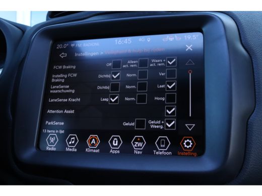 Jeep Renegade Jeep 4xe 240 Plug-in Hybrid Electric S | Adaptieve Cruise | Pano | Camera | Keyless | Stoel+Stuur... ActivLease financial lease