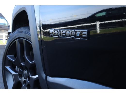 Jeep Renegade Jeep 4xe 240 Plug-in Hybrid Electric S | Adaptieve Cruise | Pano | Camera | Keyless | Stoel+Stuur... ActivLease financial lease